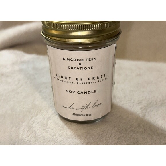Kingdom Tees Light of Grace scented 8oz handcrafted Soy candle 40hr burn time - Picture 1 of 3
